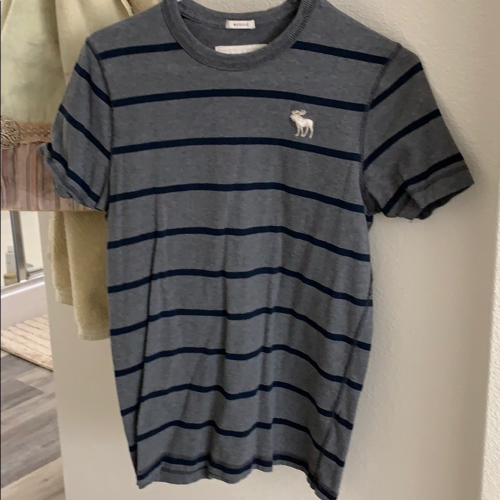 Men’s t shirt